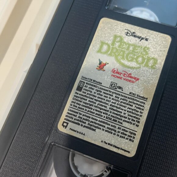Disney's Pete's Dragon VHS 100% Working Condition for Fans and Collectors - Picture 4 of 4